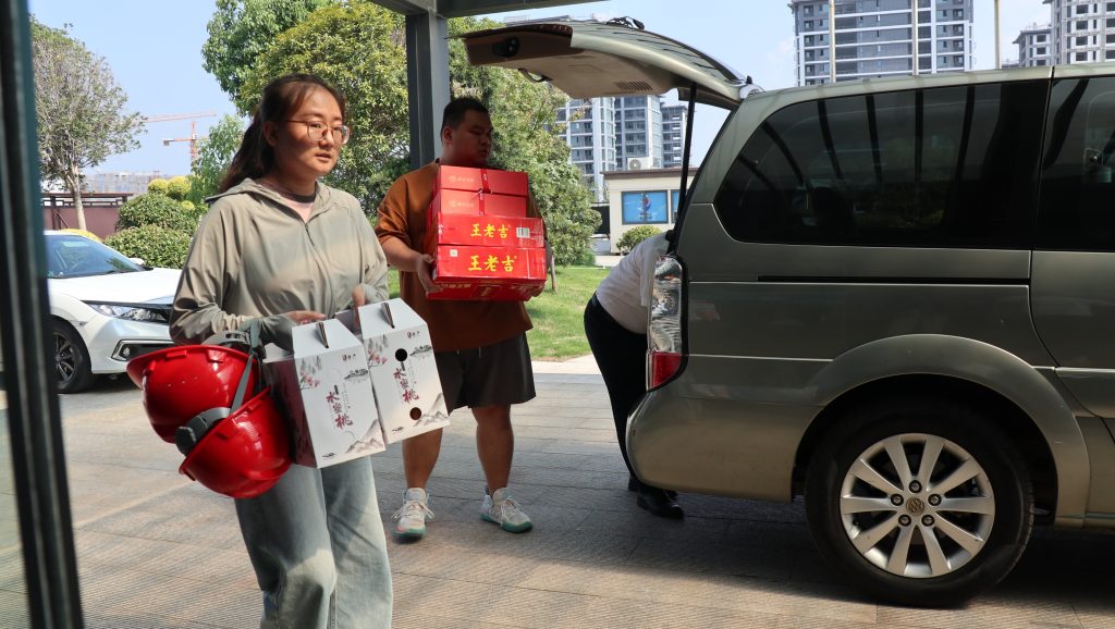 心系一线 和美同行 —— 科信组织开展多地驻场项目的慰问调研