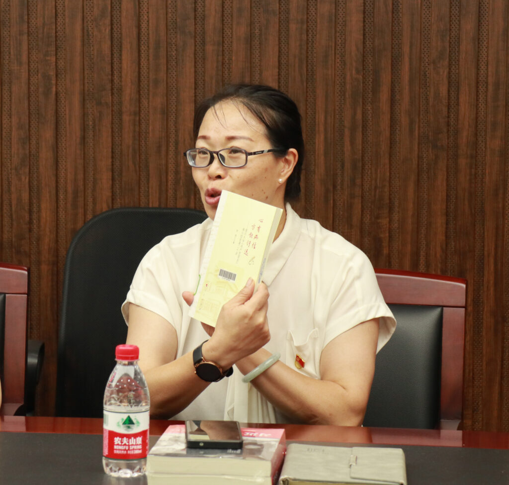 迎七一读经典 联建聚合力 | 科信联合党支部与新晖社区党委共赴红色书香之约