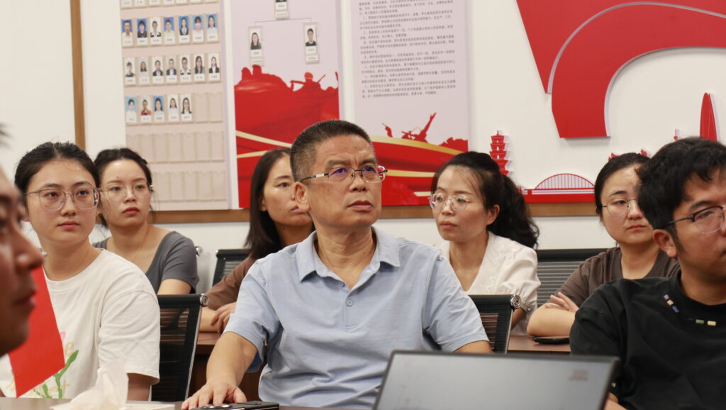 致敬伟大历史，砥砺奋进初心｜科信联合观看抗战胜利80周年阅兵盛况